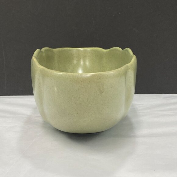Vintage Haeger Potteries 3905 Green Oblong Decorative Bowl or Planter - Picture 5 of 11